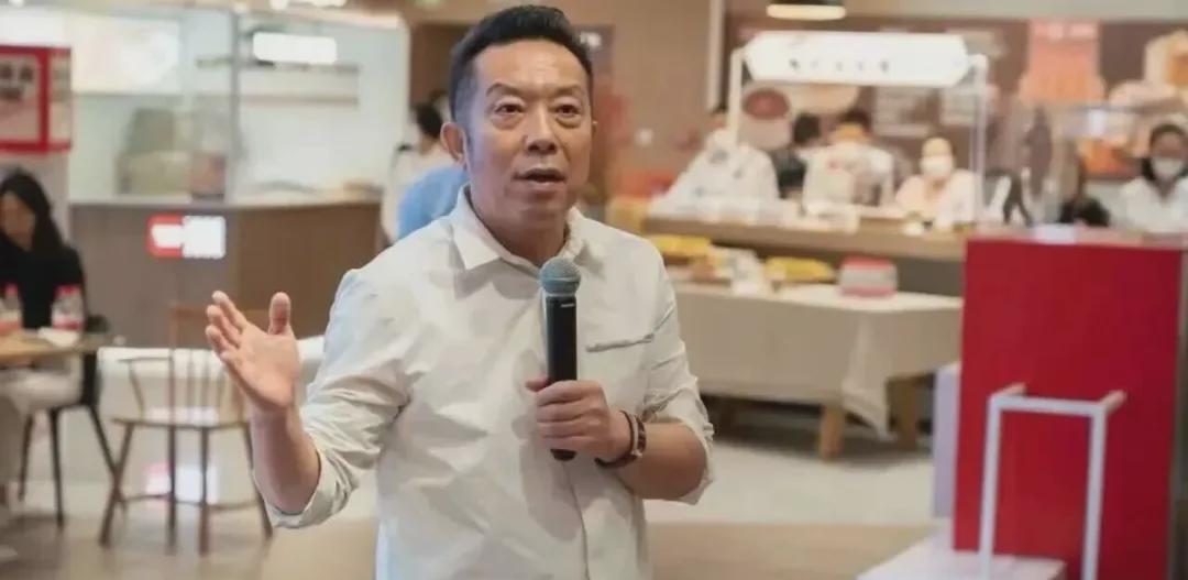 九游体育官网-贾国龙开撕罗永浩的真相