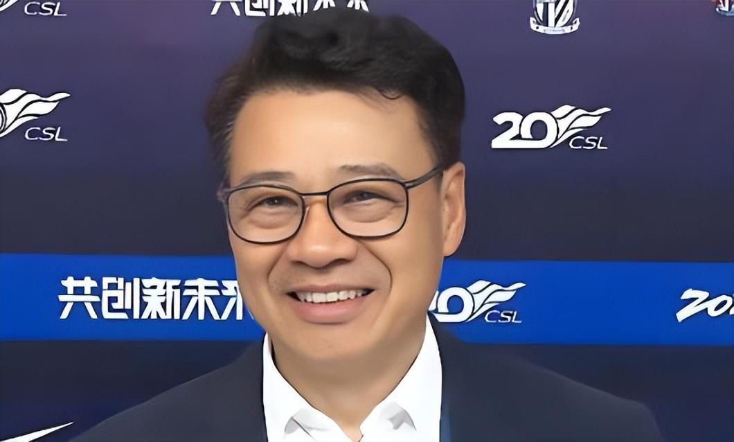 九游体育app-意外！大连英博新援仅用四场热身赛就征服球迷，本赛季有望爆发