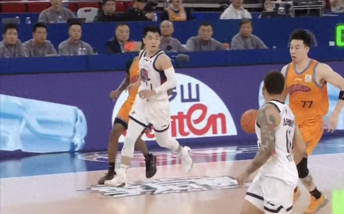 9体育-客场惜败上海男篮，山东拼至最后，只差临门一步翻盘